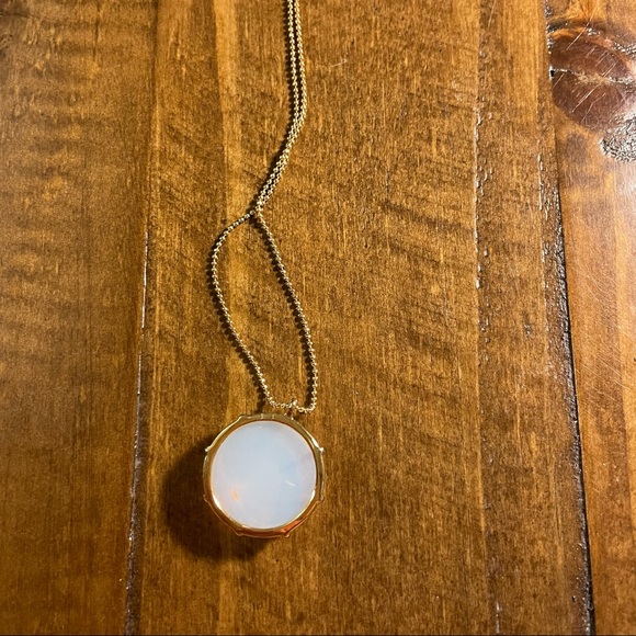 J Crew Pendant Necklace Round Stone Gold Chain - Picture 2 of 6